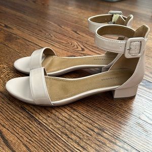14th & Union beige sandals with buckle. Size 7.